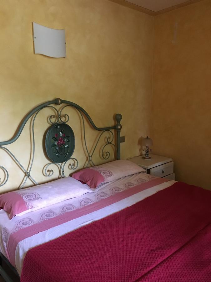 Casa Vacanze Soleluna モンティキアーリ エクステリア 写真